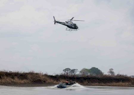 PMA e Grupo de Patrulhamento Aéreo utilizam helicóptero para resgatar animais feridos no Pantanal