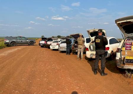 Comboio de sete veículos é apreendido com mais de R$ 600 mil em materiais de contrabando e descaminho