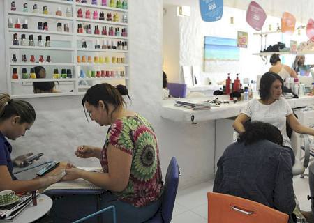 Setor de serviços cresce em maio 0,9%, revela o IBGE