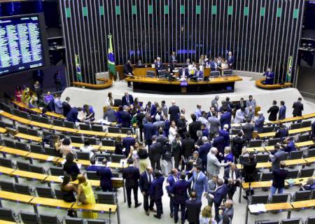 Congresso derruba veto de Lula e mantém marco temporal indígena