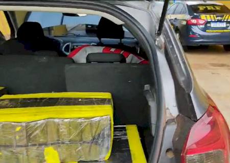 Traficante abandona carro carregado com maconha durante fuga da PRF em Naviraí