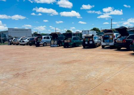 Defron apreende 14 veículos e diversas mercadorias contrabandeadas na BR-267
