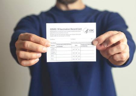Projeto proíbe exigência de comprovante de vacinação contra Covid-19