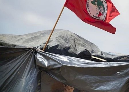 MST deixa fazenda após acordo com o Incra