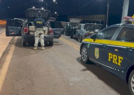 Comboio de 12 veículos com mercadorias ilegais é apreendido em Ponta Porã