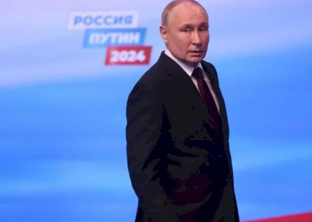 Putin vence eleições russas com 87,3% dos votos e estende poder até 2030