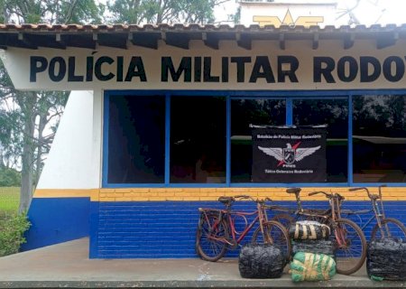 Traficantes abandonam bicicletas com 40 kg de drogas ao avistarem a polícia em Ponta Porã