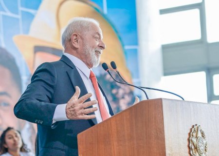Lula diz que Musk 'vai ter que aprender a viver na Terra'
