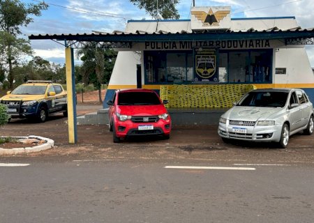 Polícia Militar Rodoviária prende trio com veículo furtado no RJ carregado com maconha em Amambai
