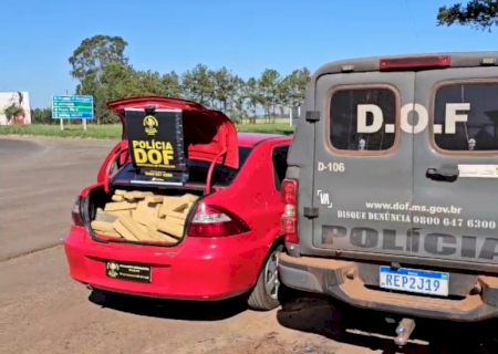 Carro que seguia para Goiás com mais de 500 kg de maconha é apreendido em Ponta Porã