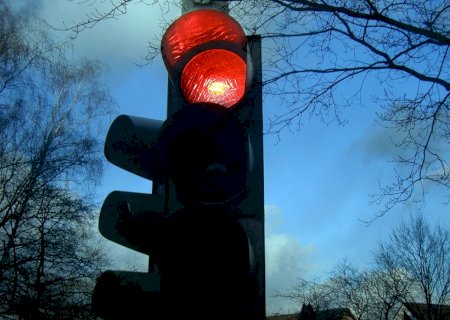 Vereador requer semáforo em cruzamento com alto índice de acidentes