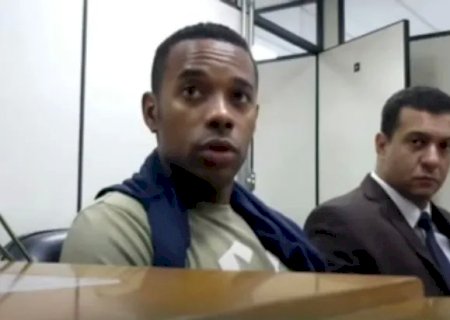 Defesa de Robinho pede que Fux reconsidere decisão que manteve prisão do ex-jogador