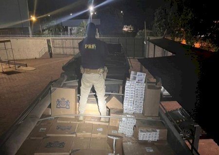 Caminhão carregado com cigarros e agrotóxicos é apreendido pela PRF em MS