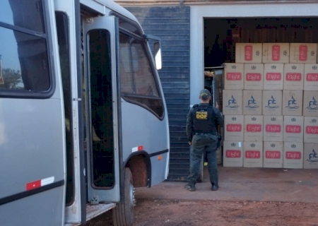 DOF fecha entreposto e apreende mais de 77 mil pacotes de cigarros em Itaquiraí