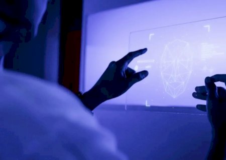 Uso de ChatGPT no ensino exige cuidado, alerta especialista