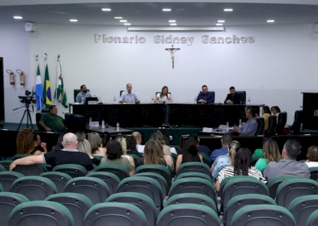 Vereadores ouvem demandas de diretores para pôr fim à falta de alimentos na rede municipal de ensino