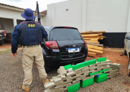 PRF apreende 188 kg de maconha em Itaquiraí