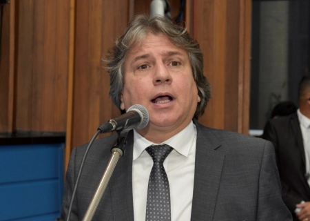 Aprovada homenagem ao centenário da violeira Helena Meirelles