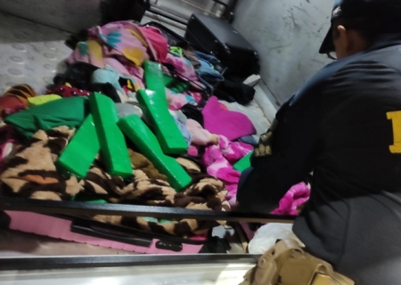 Mulher é presa com 25 kg de maconha em Rio Brilhante