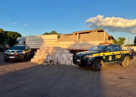 Carreta é apreendida com 1,4 toneladas de maconha em Três Lagoas