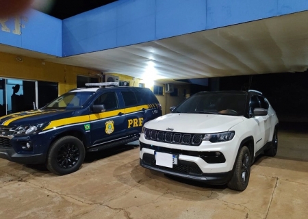 Jeep roubado no Rio de Janeiro é recuperado em Água Clara