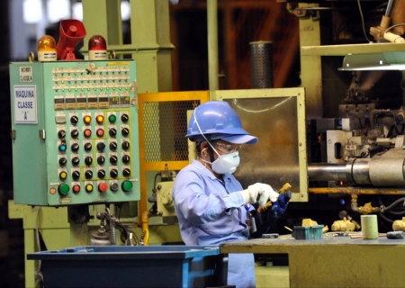 Produção industrial de MS se manteve estável ou em crescimento na maioria das empresas de MS em abril