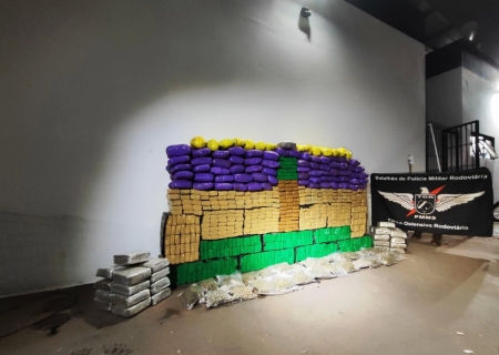 Traficante abandona Saveiro com drogas avaliadas em mais de R$ 2,2 milhões em Naviraí