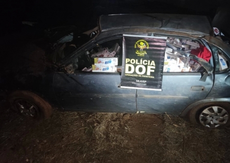Casal capota veículo com cigarros do Paraguai durante fuga da polícia em Ponta Porã