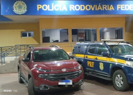 Veículo roubado em são Paulo é recuperado pela PRF e dois homens são presos em MS