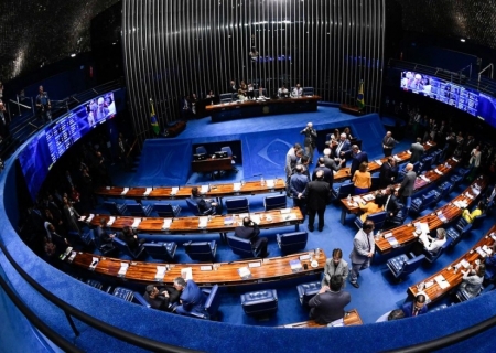 Congresso promulga proposta que pode perdoar até R$ 23 bi em multas de partidos