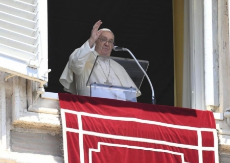 Papa Francisco ora por vítimas de acidente aéreo em Vinhedo