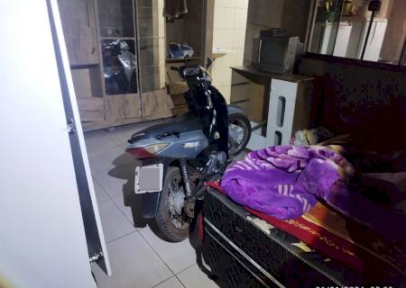 Em Ivinhema, homem é preso após roubar Biz e escondê-la em seu quarto