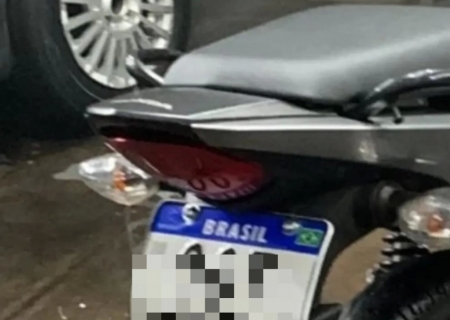 Placa de moto é furtada no centro de Nova Andradina
