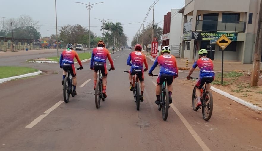 Equipe de ciclismo Team Route se destaca em campeonato estadual