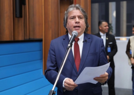 Deputado Caravina comemora aprovação do Curso de engenharia civil em Nova Andradina