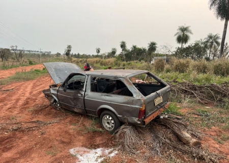 Capotagem de veículo deixa duas pessoas feridas na MS-134 entre Nova Andradina e Nova Casa Verde