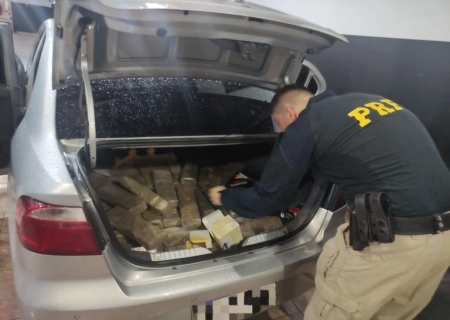 PRF apreende veículo com 155 kg de maconha em Nova Casa Verde