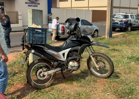 Acidente entre picape e moto deixa uma pessoa ferida em Nova Andradina