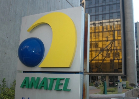 Anatel vai fiscalizar cumprimento de suspensão de acessos ao X, antigo Twitter