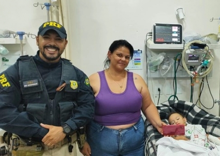 Bebê que estava sem respirar é salvo pela PRF em Três Lagoas