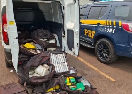 PRF aprende cocaína, skunk e maconha em Campo Grande