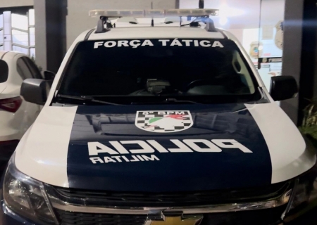 Em Nova Andradina, jovem embriagado empina moto na frente da viatura e acaba preso pela Força Tática