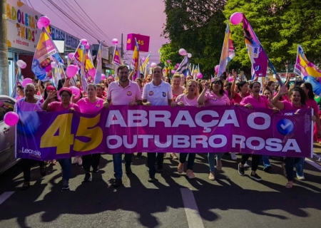 Dezenas de mulheres que apoiam candidatura de Dr. Leandro saem às ruas em prol de uma causa: a Campanha Outubro Rosa