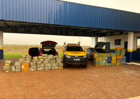 PMR intercepta dois carros com mercadorias de descaminho e contrabando em Angélica