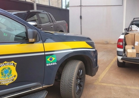 PRF apreende mais de mil latas de fumo de mascar em Três Lagoas