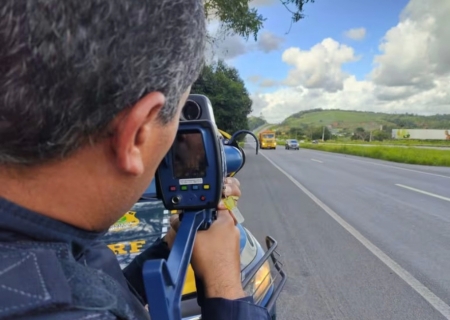 Projeto na Câmara quer proibir uso de radar móvel para fiscalizar velocidade em rodovias