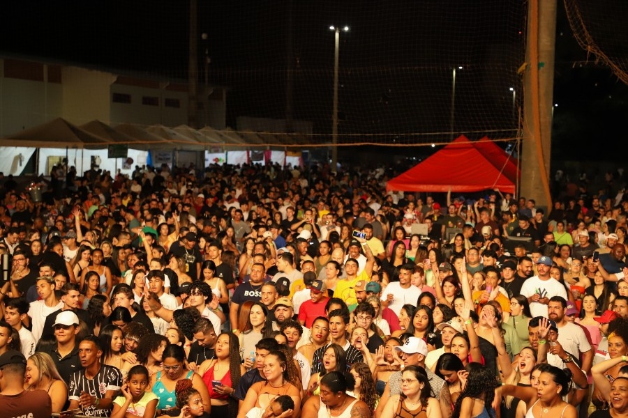 Kamisa 10 leva público ao delírio em Nova Andradina