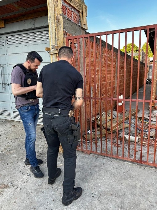 Polícia Civil cumpre mandados de busca e apreensão em investigação contra organização criminosa na fronteira com o Paraguai
