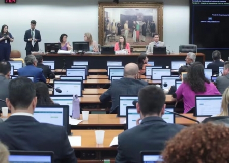 Oposição tenta aprovar projeto que dá autonomia para estados aumentarem penas de crimes