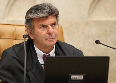 Fux manda proibir uso de benefícios como o Bolsa Família em bets